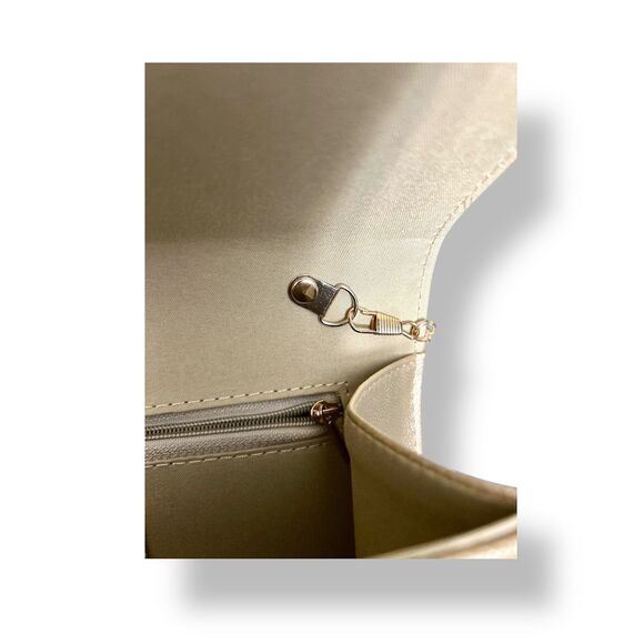 New CXL by Christian Lacroix Gold Paris Caviar Clutch Crossbody Detachable Chain - Picture 13 of 15